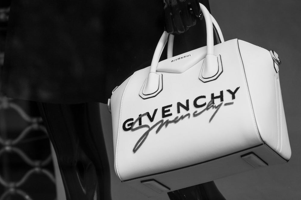 GIVENCHY