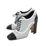 CHANEL MONOCHROME PERFORATED OXFORD PUMPS LUXE SHOES BLACK/WHITE 38