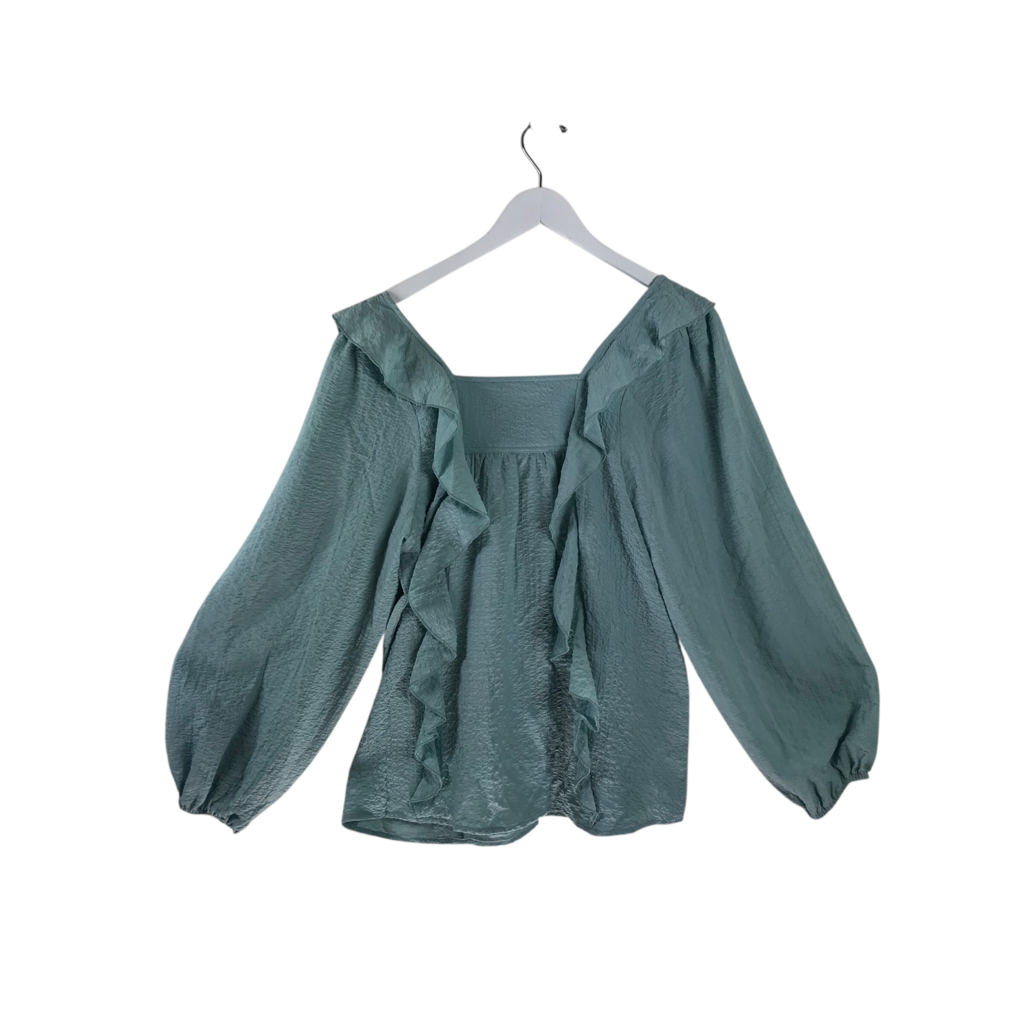 ENTRO NWT LONG SLEEVE TOP MINT MEDIUM