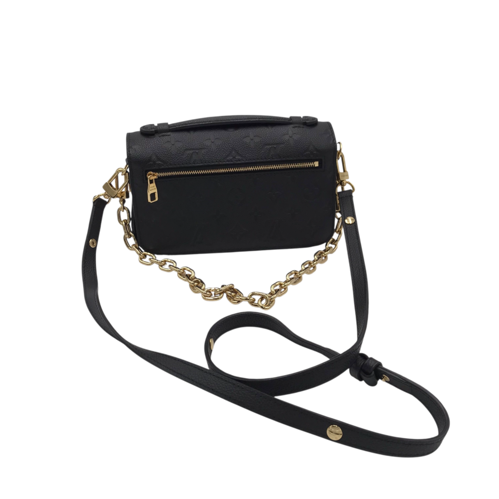 LOUIS VUITTON RET: $3250 POCHETTE METIS EAST WEST LUXE HANDBAG BLACK