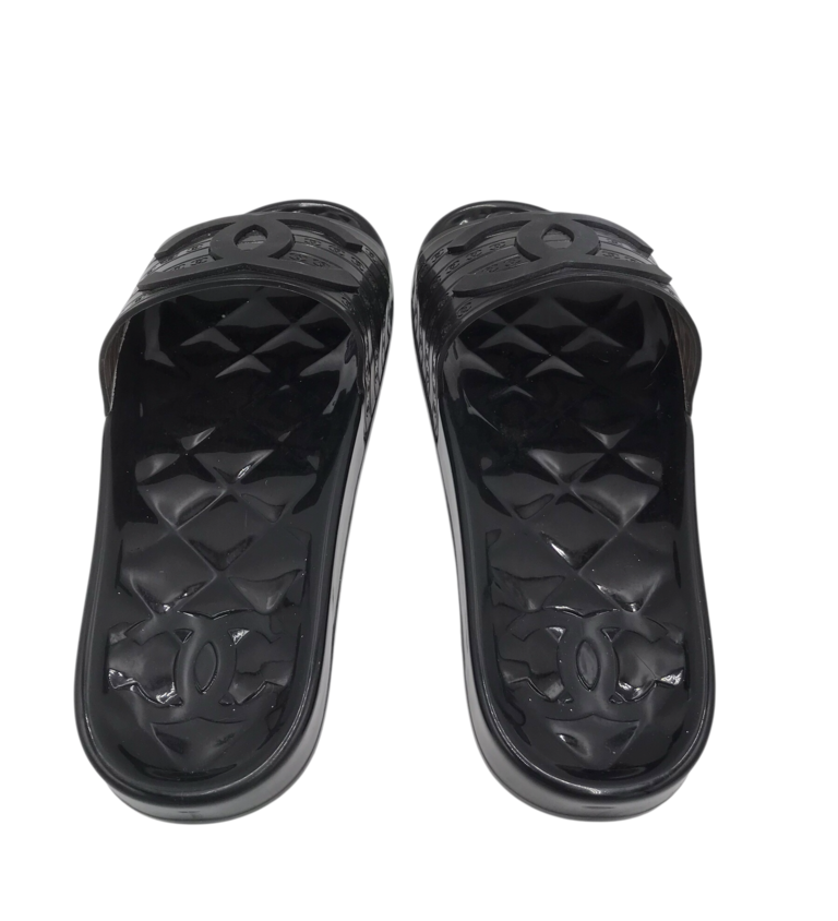 CHANEL RUBBER SLIDES SANDALS LUXE SHOES BLACK 8