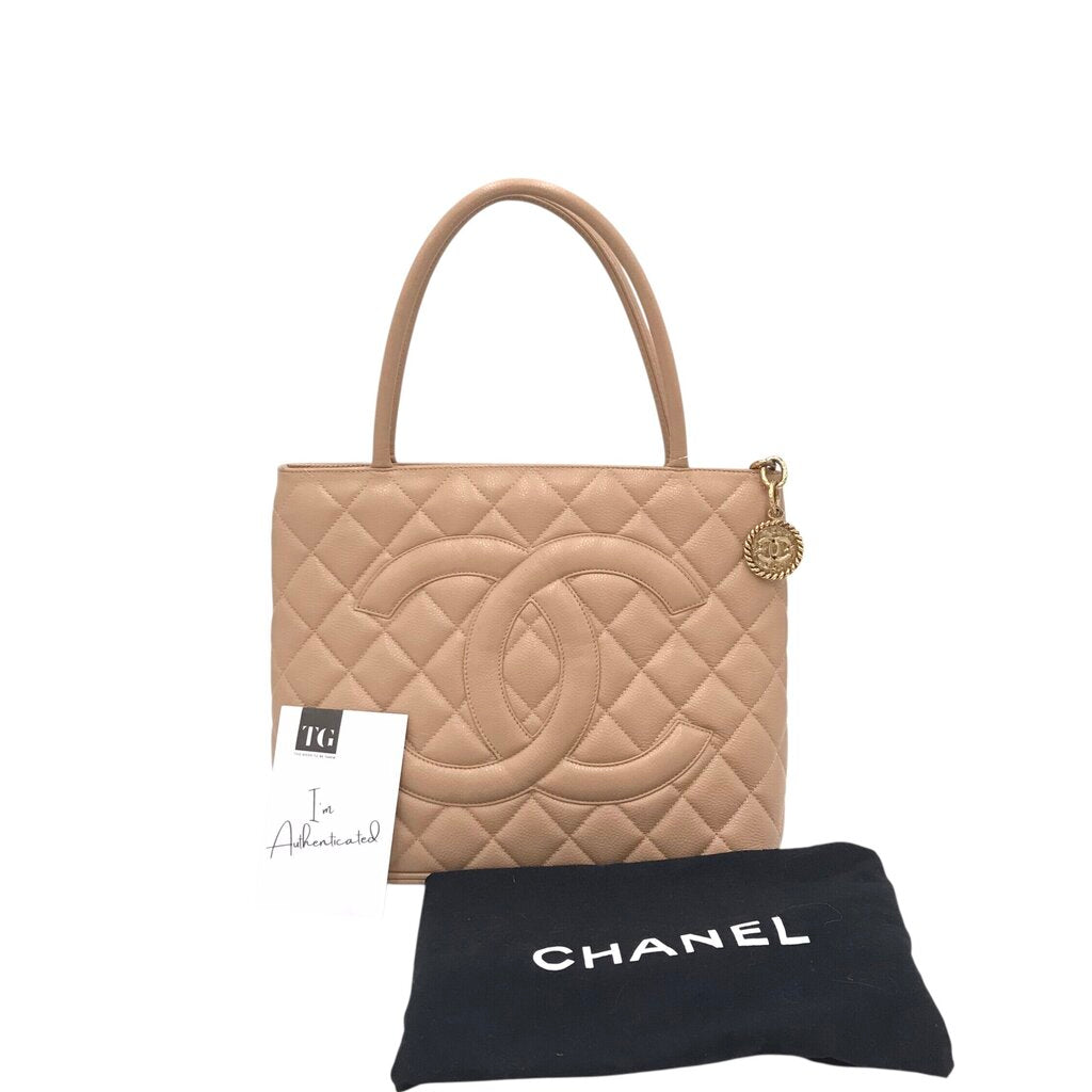 CHANEL VINTAGE MEDAILLON LEATHER LUXE HANDBAG BEIGE 12”x9”