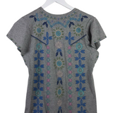 JOHNNY WAS EMBROIDERED CAP SLEEVE DESIGNER TOP GRAY BLUE MEDIUM